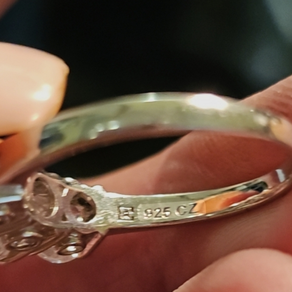 Sterling Ring - Picture 2 of 8